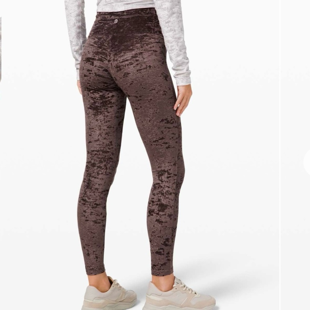 Sz 2 LULULEMON Wunder Lounge High Rise Crushed Velvet 28” Leggings in Brown